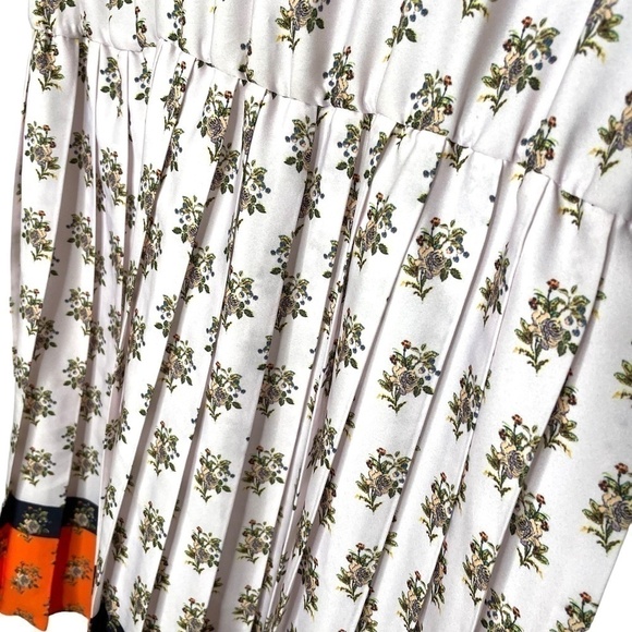 Floral Dress With Pleating 🤍 - Picture 4 of 14